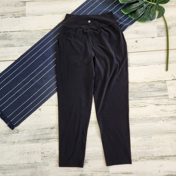 Athleta Elation Pant Tapered Leg Black Size XS - Picture 3 of 9